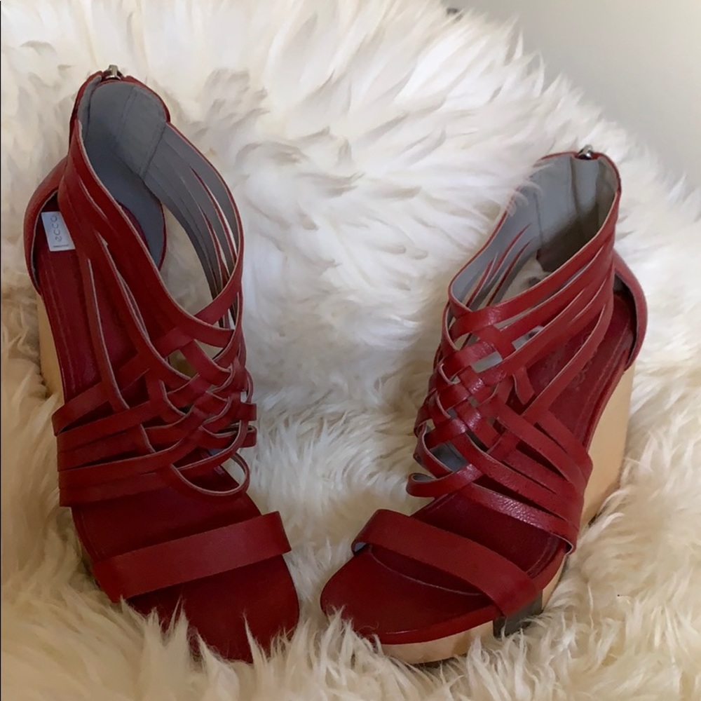 Ecco Naturals Moki wedge sandals size 39
